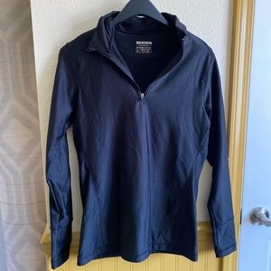Ladies athletic top black